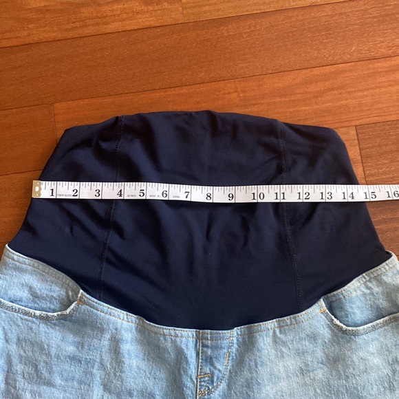 Isabel Maternity Over the Belly Jean Midi Denim Shorts w/Pockets - Size 6 EUC - Picture 5 of 11